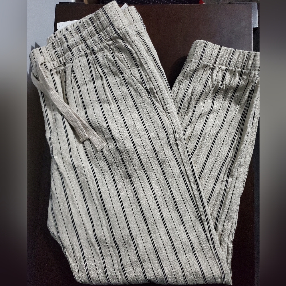 Striped Textured Pants